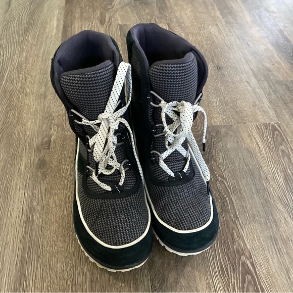 Sorel Tivoli II Go Waterproof Lace Up Boots Black/Sea Salt - Picture 2 of 9